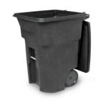 Toter 96 Gallon Trash Can with Smooth Wheels and Lid - Image 4