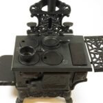 Black Mini Wood Cook Stove Set - Image 4
